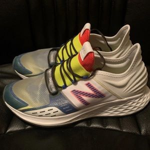 New Balance Roav Sz 11 rare colorway 🔥🔥🔥